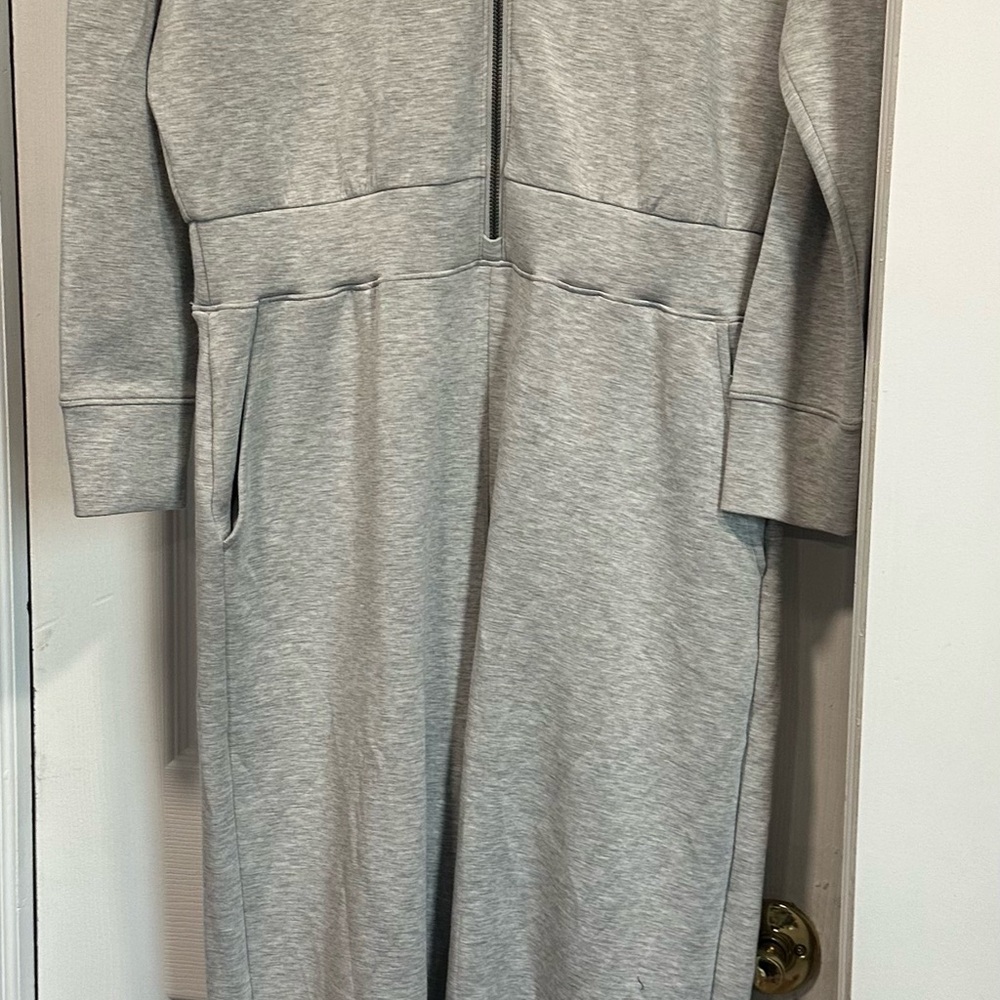 SPANX Light Gray AIRE Essentials - Picture 2 of 4